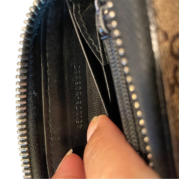 Gucci Zip Around Wallet - Picture 5 of 8